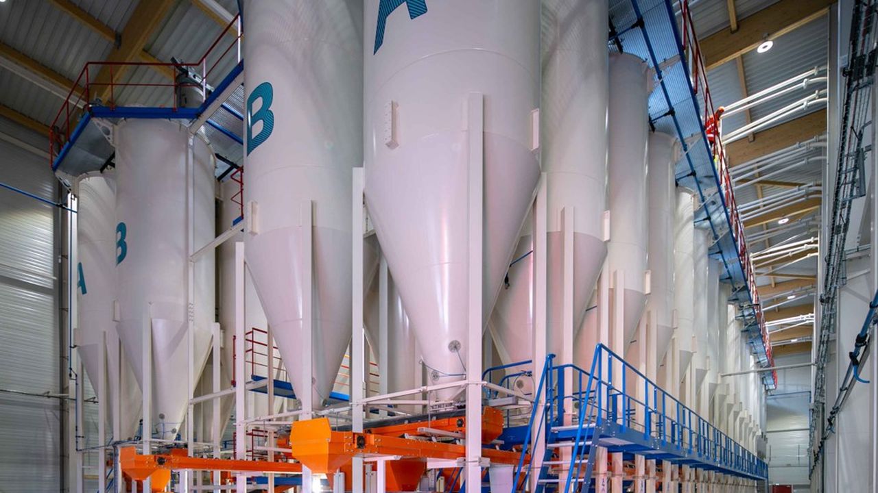 La technologie de Hoffmann Green Cement permet de valoriser des coproduits tels des boues d'argile issues de carrières de granulats, des laitiers de hauts fourneaux.