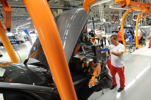 Le constructeur allemand Audi, filiale du géant Volkswagen, a inauguré en 2013 une usine à Gyor, en Hongrie.