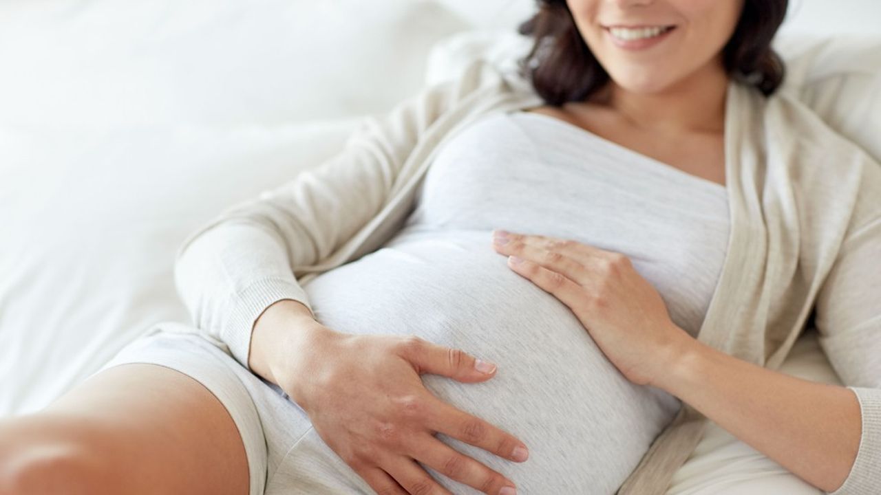 Le projet de loi sur la bioéthique prévoyant une ouverture de la procréation médicalement assistée (PMA) à toutes les femmes sera examiné à l'Assemblée dès l'automne.