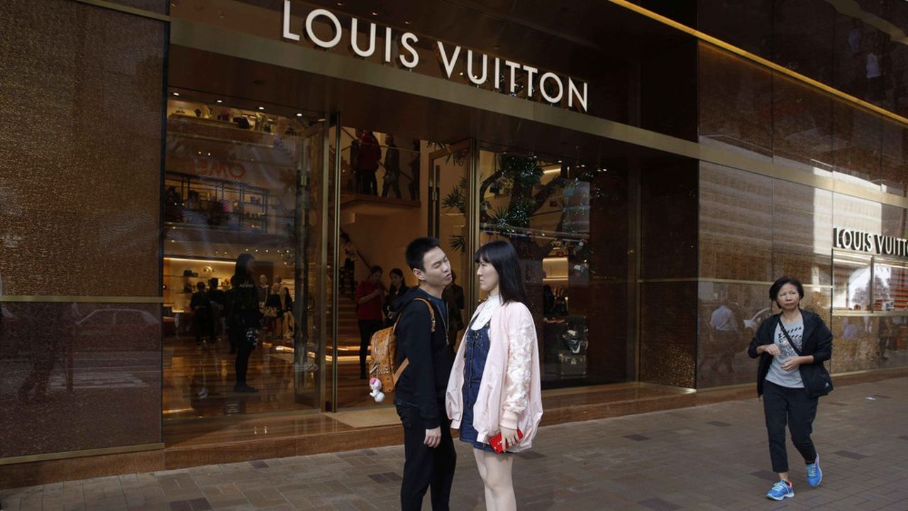 Les jeunes Chinois (notamment la génération Z née autour de l'an 2000) sont prêts à dépenser plus pour s'offrir des articles de luxe.