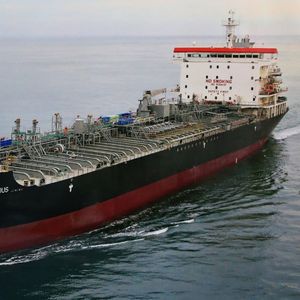 « Les tankers semble être la cible de ces attaques, il n'est donc pas impossible que ce type de navire paie plus cher que les autres dans le Golfe persique », anticipe Frédéric Chazelle, chez le courtier Siaci Saint Honoré.