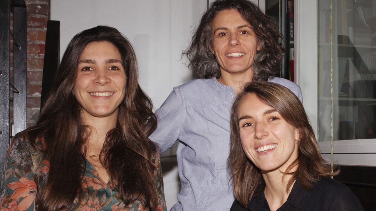 Clothilde Buisson, Gwenaëlle Rivière et Clara Piolatto : les cofondatrices de l'association Faire Avec veulent rénover des logements avec des matériaux de récupération.