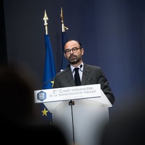 Edouard Philippe (ci-dessus en octobre 2018) a annoncé que 4.000 agents des administrations centrales à Paris seront envoyés en régions, ce qui représentera une trentaine d'opérations de délocalisation. Le gros de l'effort viendra de Bercy.