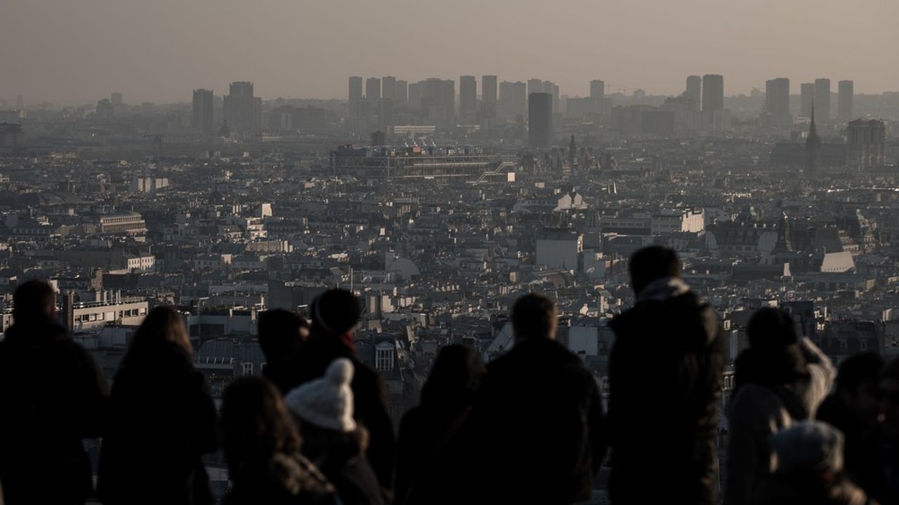 Selon les professionnels, 27 % des établissements parisiens recevant du « public sensible » sont exposés au dépassement des seuils réglementaires de NO2 (dioxyde d'azote).