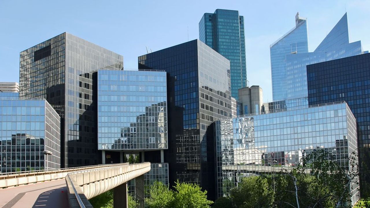 Beaucoup d'acheteurs privés et institutionnels se ruent sur l'immobilier de bureaux, notamment à Paris et en Ile-de-France.