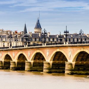 Les prix de l'immobilier ne cessent de grimper à Bordeaux. En 2017, la hausse était de l'ordre de 10%.