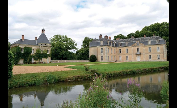 1,8 millions d’euros. Château de plus de 1.000 m2 dans la Sarthe