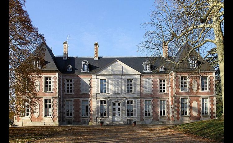 1,485 million d’euros. Château du 18e siècle dans l'Aisne