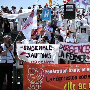 Après de premières manifestations en ordre dispersé début juin, le collectif Inter-Urgences et les syndicats CGT, FO et SUD avaient appelé à un rassemblement commun ce mardi.