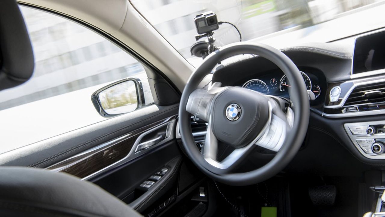 Face aux nouveaux acteurs Apple, Uber et Tesla, BMW tente de rattraper son retard dans le marché de la voiture autonome, en multipliant les partenariats.
