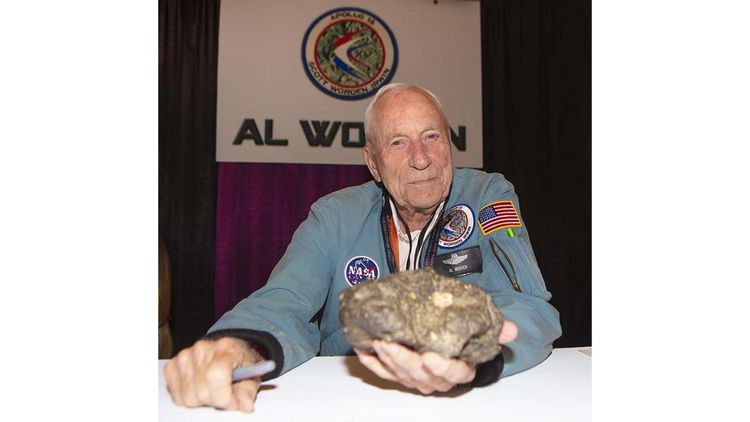 Charles Duke, mission Apollo 16
