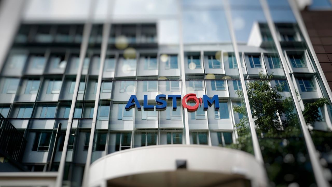 Anticor demande également l'ouverture d'une enquête sur la décision de l'Etat de renoncer à son droit d'acheter 20 % d'actions Alstom lors du rapprochement entre le groupe ferroviaire et le conglomérat allemand Siemens