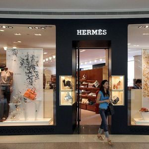 Hermès salue « la dynamique très favorable en Chine continentale, et une progression à deux chiffres dans tous les autres pays de la zone [Asie] » .