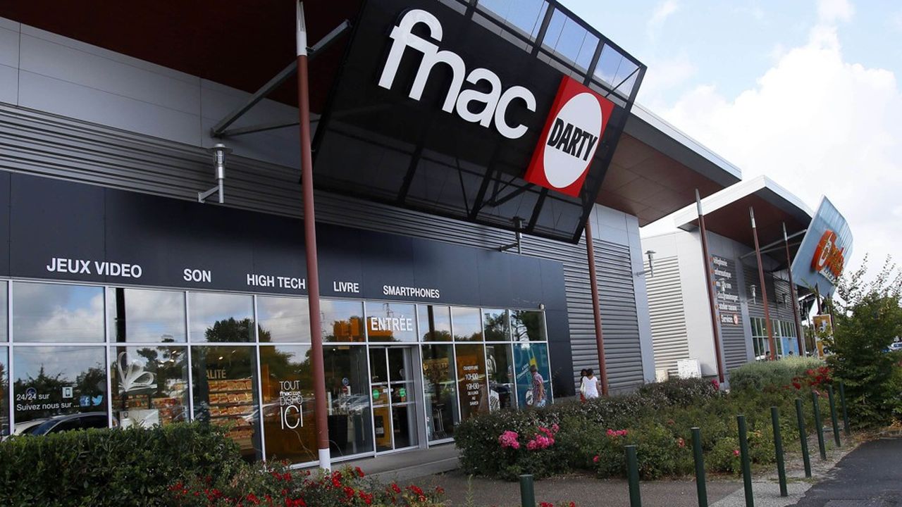 FNAC Darty, qui se développe désormais pour l'essentiel en franchise, prévoit d'ouvrir près de 60 magasins dans l'année.