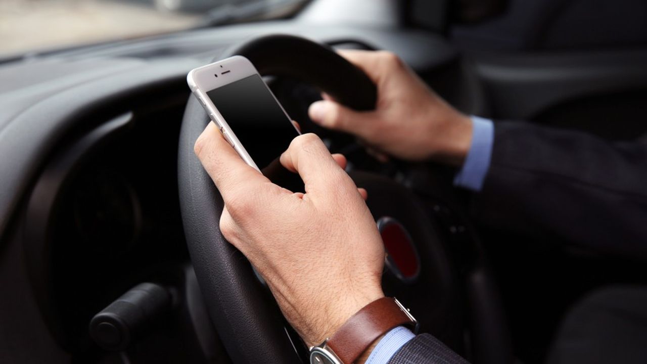 93 % des Français se déclarent conscients des dangers que représente l'utilisation d'un smartphone au volant