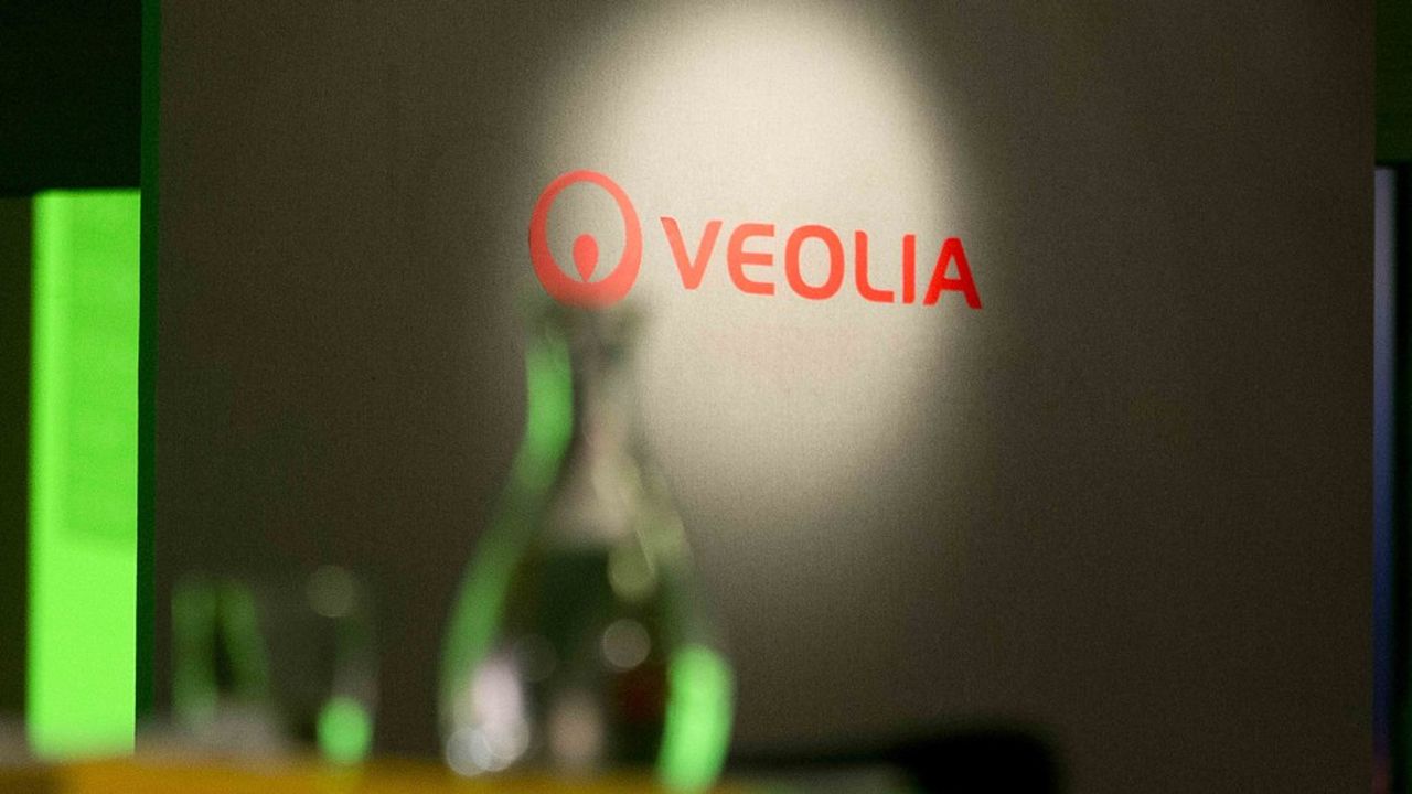 Un des nouveaux métiers prioritaires pour Veolia est le recyclage du plastique. Son chiffre d'affaires a augmenté de 30 % au premier semestre. Il sera de 400 à 450 millions cette année, contre 50 millions il y a cinq ans et le groupe prévoit d'atteindre le milliard d'euros avant 2025.