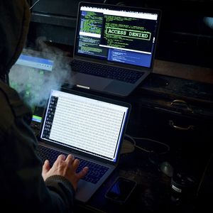 Pour les experts mandatés par l'ONU, les hackers nord-coréens « ont levé des fonds pour les programmes d'AMD (armements de destruction massive) ».