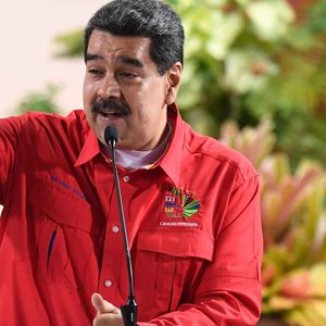 Le président du Venezuela, Nicolas Maduro, préside une véritable descente aux enfers de l'économie de son pays, à coup de contrôle des prix, d'expropriations arbitraires et de double système des changes.
