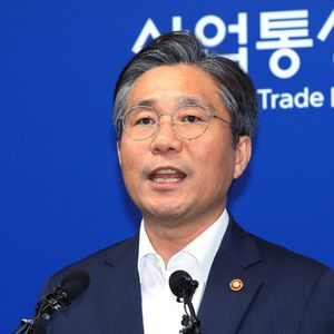 « Il est difficile de travailler étroitement avec un pays […] qui met en place un système illégitime », a déclaré le ministre sud-coréen du Commerce.