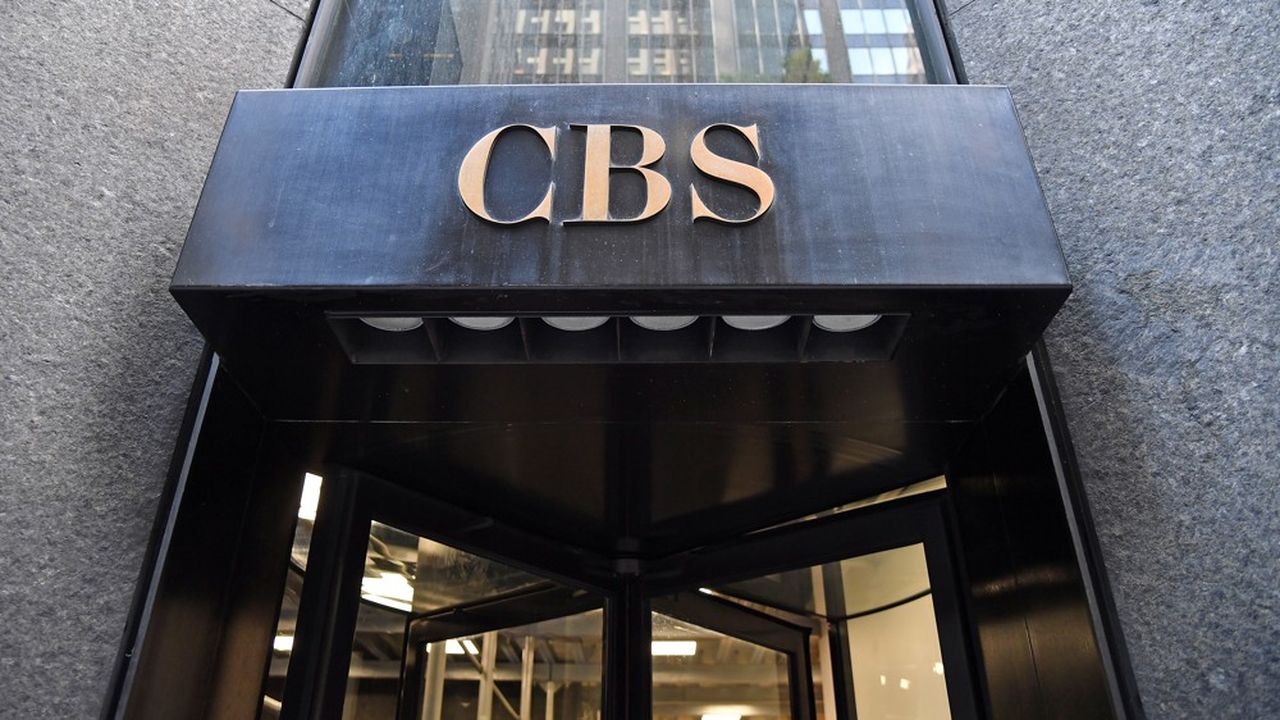 La porte du siège de CBS à New York