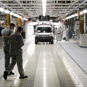 Plusieurs dossiers chauds, dont celui de Renault, attendent le secteur industriel français à la rentrée