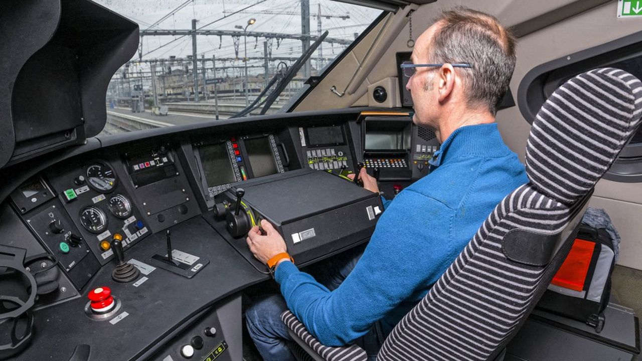 Le futur système va permettre à la SNCF de relever les salaires à l'embauche sur les métiers sous tension, comme celui de conducteur de train.