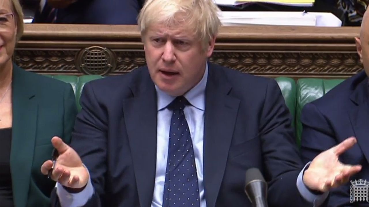 Le gouvernement du Premier ministre britannique Boris Johnson a perdu sa majorité au Parlement.