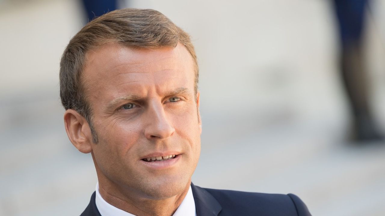 Emmanuel Macron doit dîner avec une quarantaine de PDG de grands groupes français et allemands.