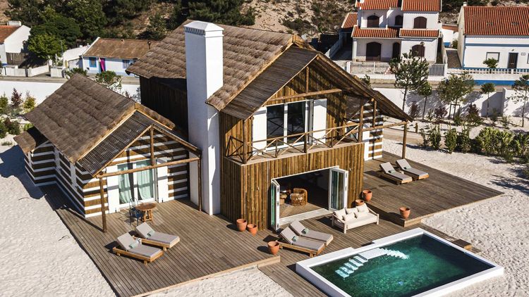 Portugal : Villas en bois près de la plage