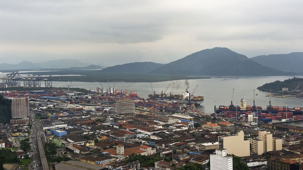 Le port de Santos, au Brésil, l'un des plus grands au monde.