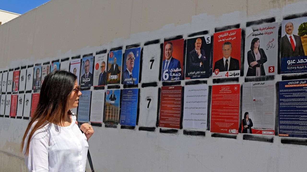 Pas moins de 26 candidats, parmi lesquels deux femmes, pour la deuxième élection présidentielle libre de la Tunisie, dont le premier tour a lieu dimanche.