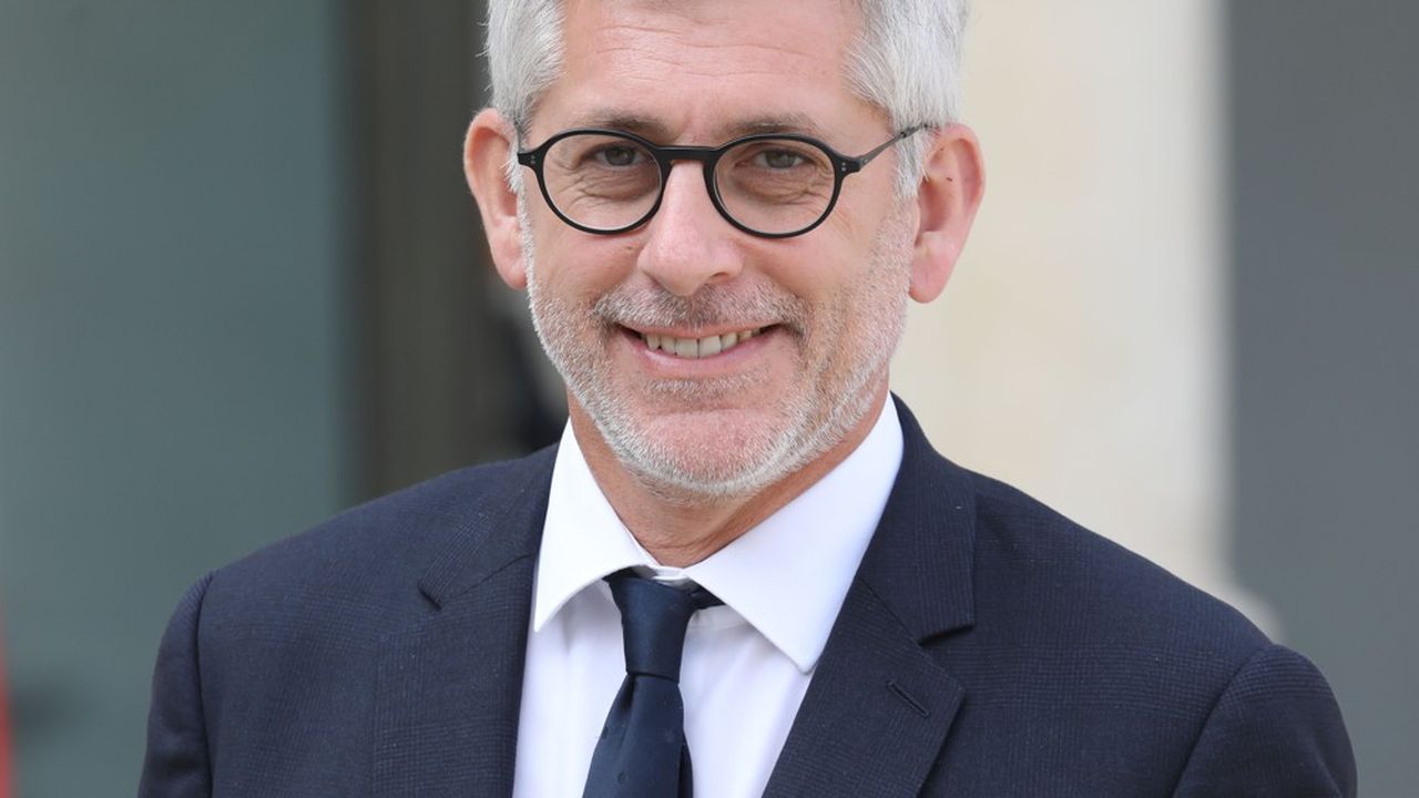 Frédéric Valletoux, le président de la Fédération hospitalière de France, demande que la feuille de route donnée par Emmanuel Macron en septembre 2018 soit respectée.