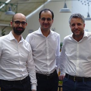 De gauche à droite : Chaker Nakhli, Marc Tempelman et Cyril Garbois, les trois cofondateurs de Cashbee.