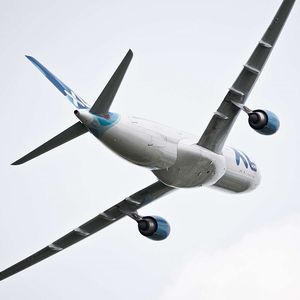 La compagnie française XL Airways, spécialiste des vols long-courriers bon marché, a réclamé son placement en redressement judiciaire.