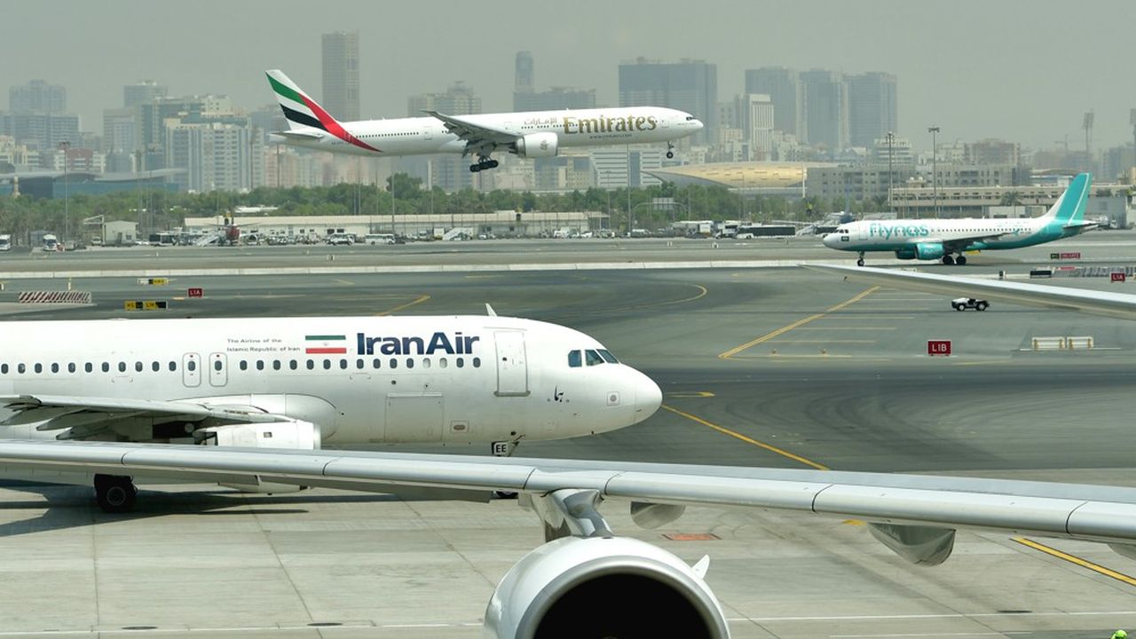 L'aéroport international de Dubaï est le premier au monde en termes de fréquentation des passagers internationaux.