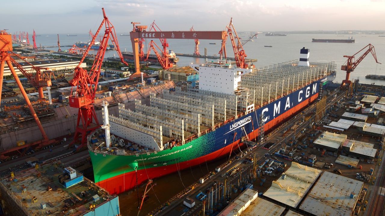 Mis à l'eau ce mercredi sur un chantier naval proche de Shanghai, le « CMA CGM Jacques Saadé », du nom du fondateur de l'armateur français, sera formellement livré au premier semestre 2020.