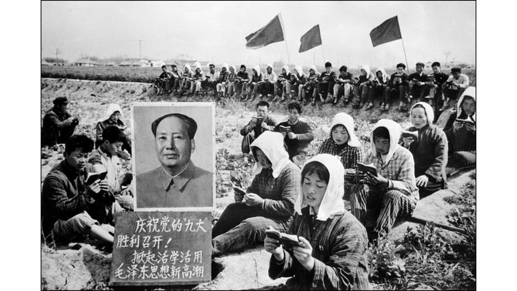 1966 : Mao lance la Révolution Culturelle