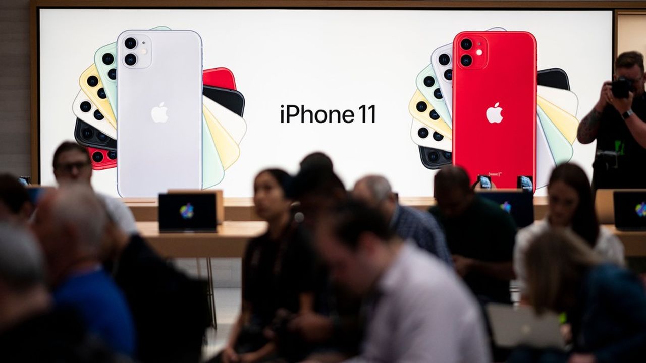 Surprenant l'audience de sa keynote début septembre, Apple a annoncé conserver les mêmes prix que la précédente génération pour ses deux nouveaux téléphones les plus luxueux.