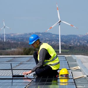 Chef de projet éolien est l'un des cinq profils les plus recherchés en France pour les métiers liés à l'environnement.