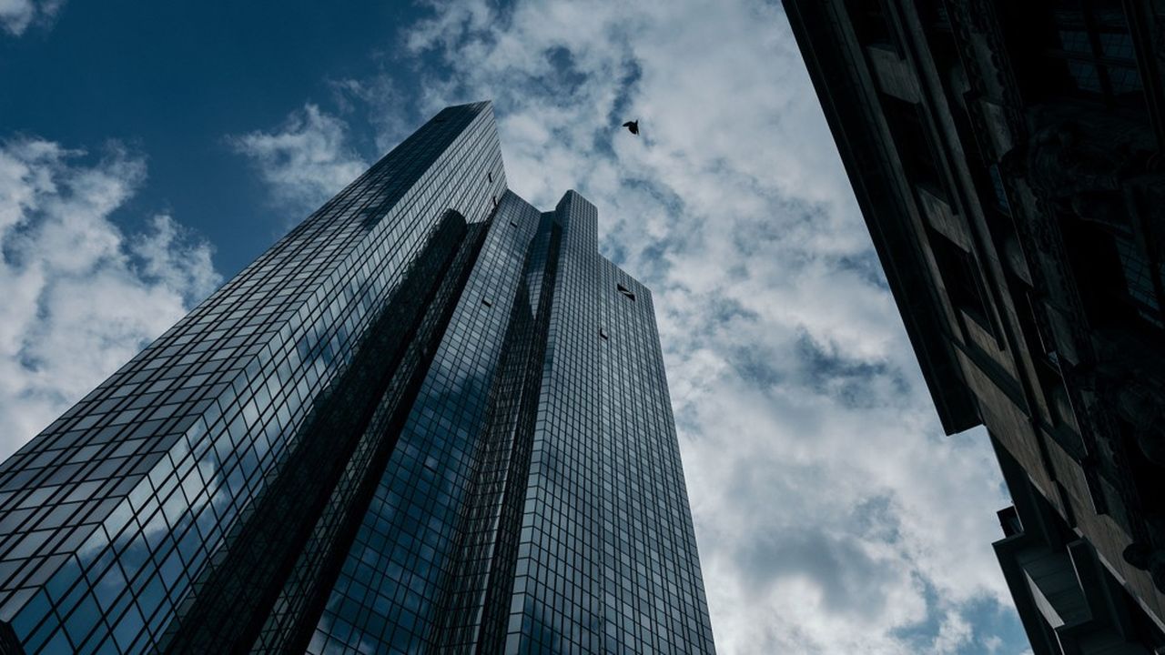 Deutsche Bank a annoncé en juillet la suppression de 18.000 postes dans le cadre de sa restructuration.