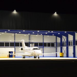 La nouvelle piste de l'aérodrome permet à Pilatus de confier la maintenance à JG Aviation de son avion d'affaires lancé il y a cinq ans.