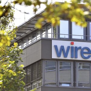 Wirecard, basée près de Munich, avait dévissé de 20 % la semaine dernière, après la publication d'un nouvel article du « Financial Times » faisant état de pratiques comptables douteuses.
