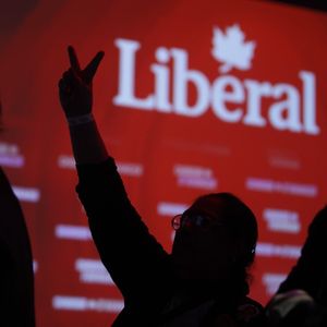 « Les Canadiens nous ont confié la responsabilité de continuer à gouverner, » a souligné Justin Trudeau dans son tout premier discours prononcé à Montréal après le scrutin