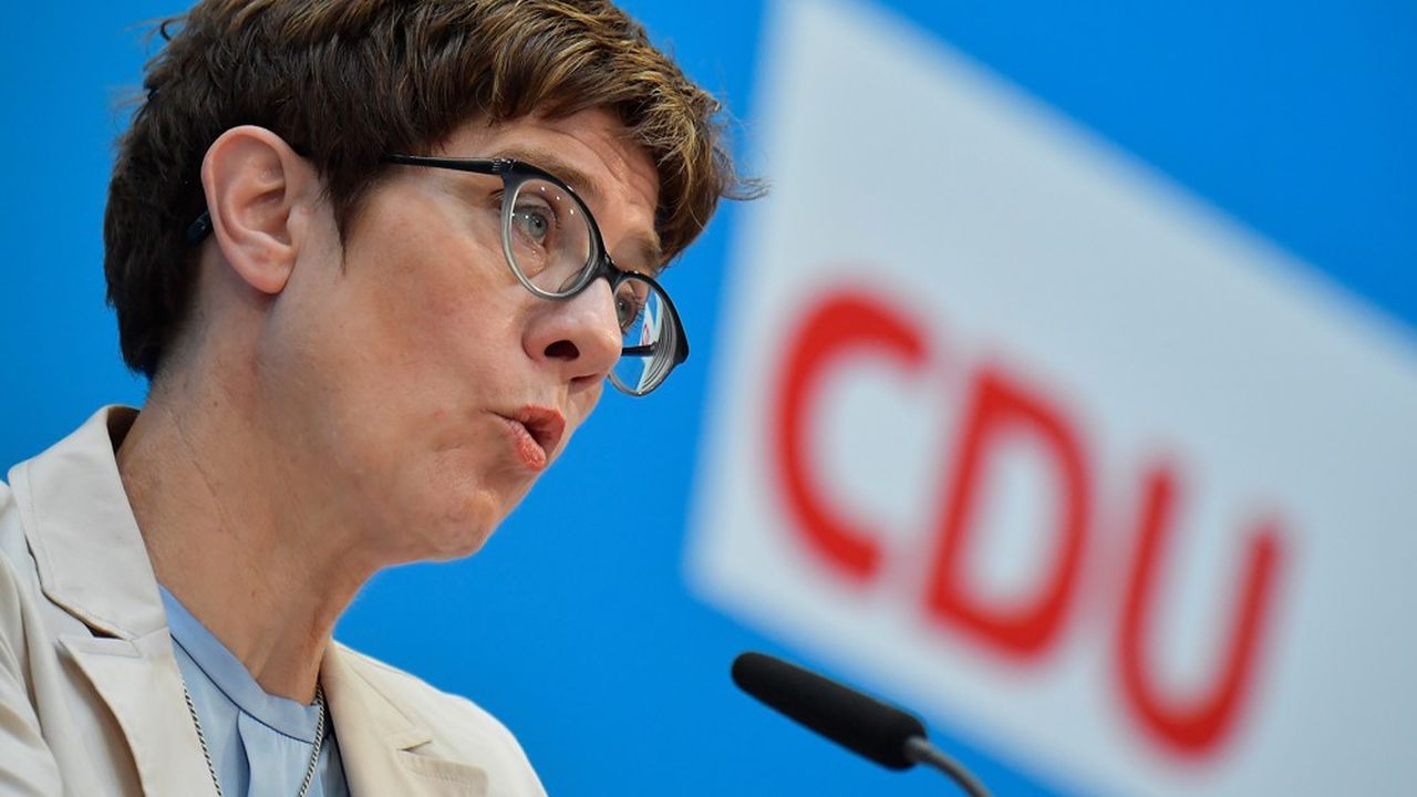 Annegret Kramp-Karrenbauer n'est pas une novice en matière de combat politique mais le congrès de la CDU qui se tiendra à Leipzig les 22 et 23 novembre prochain promet de lui donner du fil à retordre.