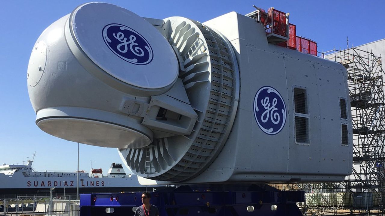 Le rotor qui relie les pales de l'éolienne au générateur d'électricité est à la mesure de ces géants de 750 tonnes.