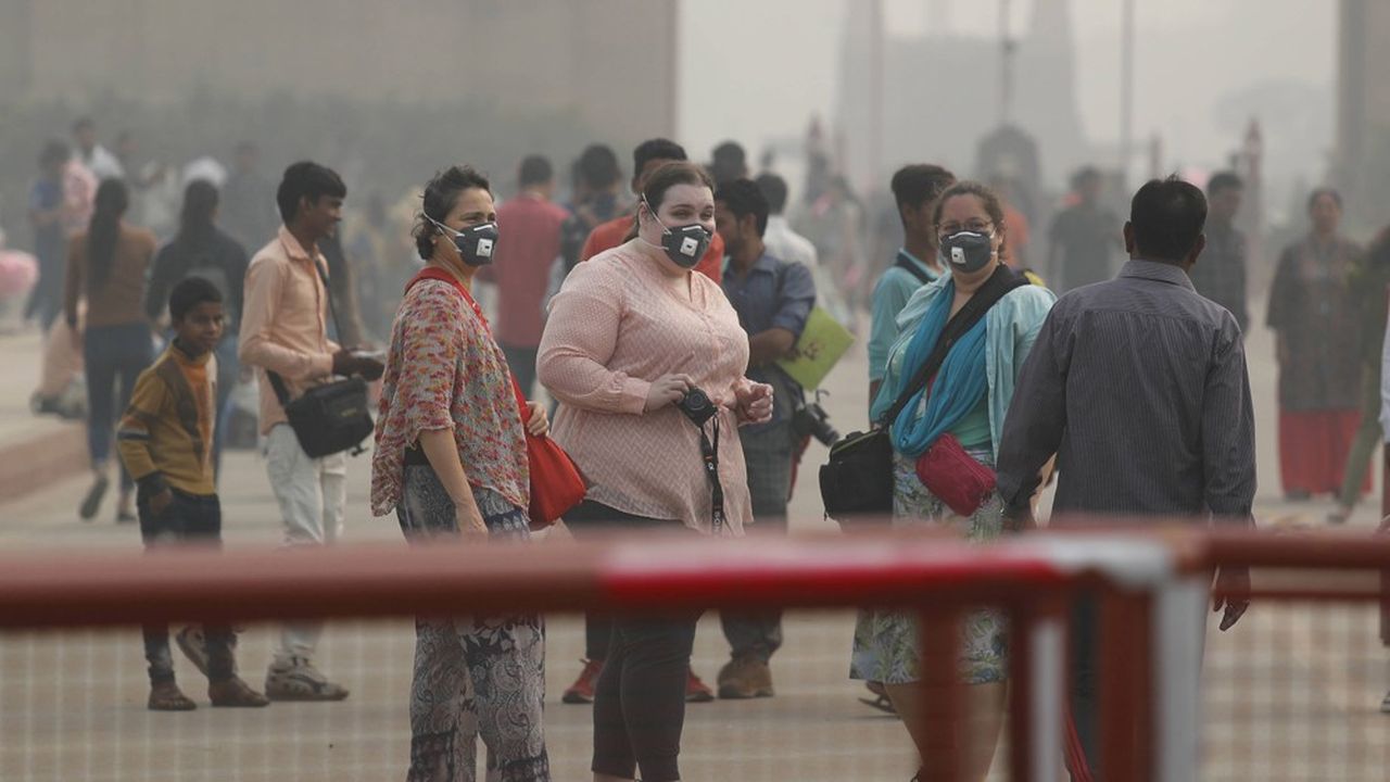 Face à la pollution et alors que les médecins ont observé une hausse du nombre de cas de problèmes respiratoires, les autorités ont pris des mesures d'urgence