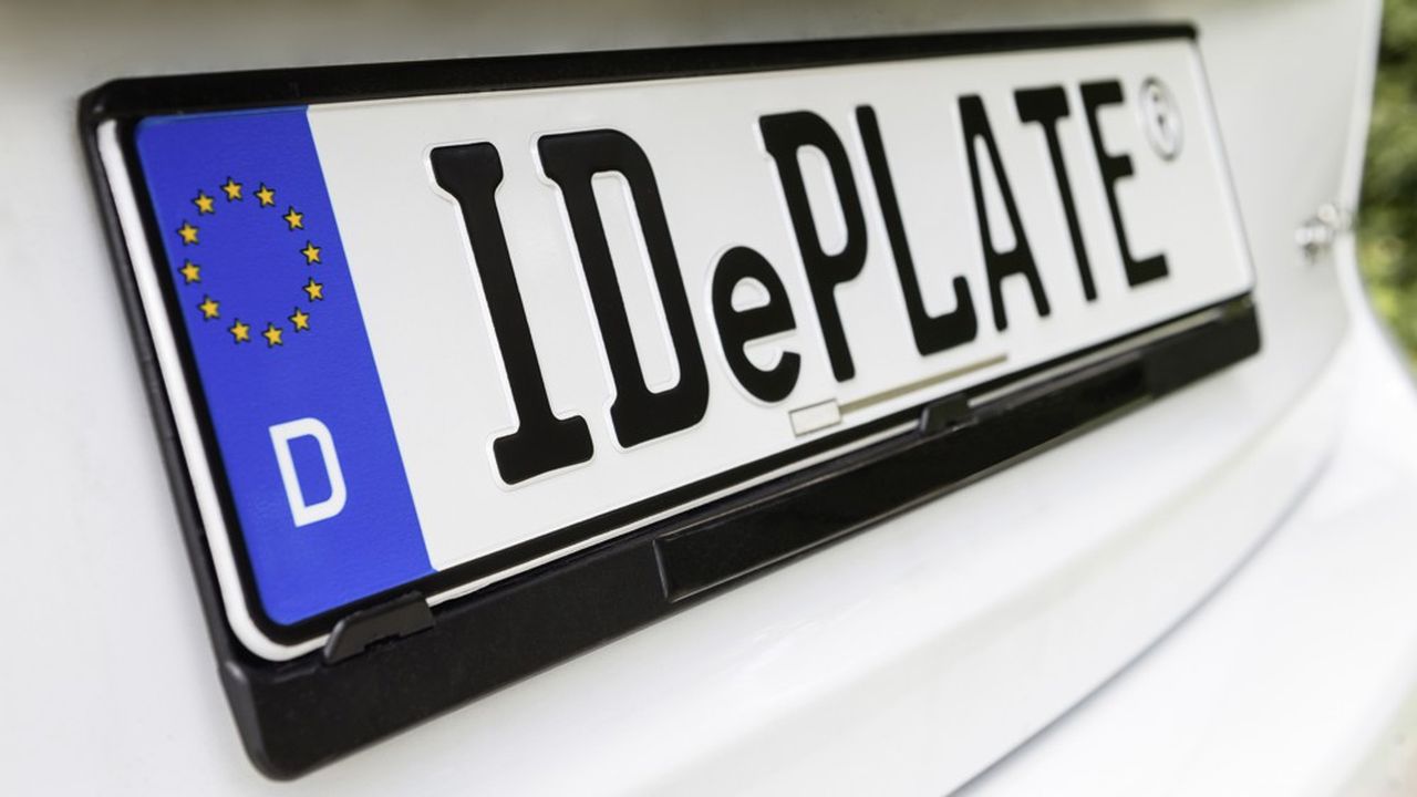 L'entreprise allemande Tönnjes a développé un système composé de plaques d'immatriculation électroniques