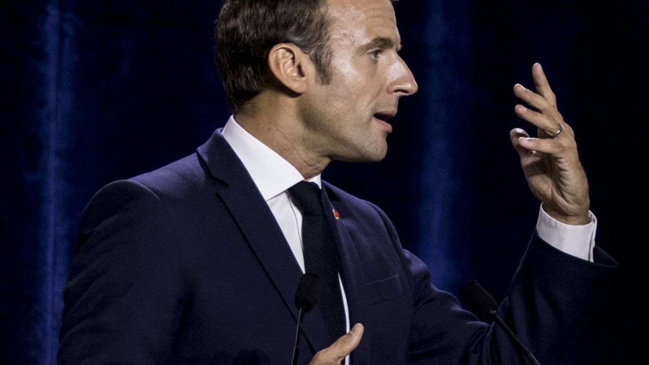 La réforme des retraites commence à inquiéter les Français, la cote de confiance d'Emmanuel Macron s'en ressent.