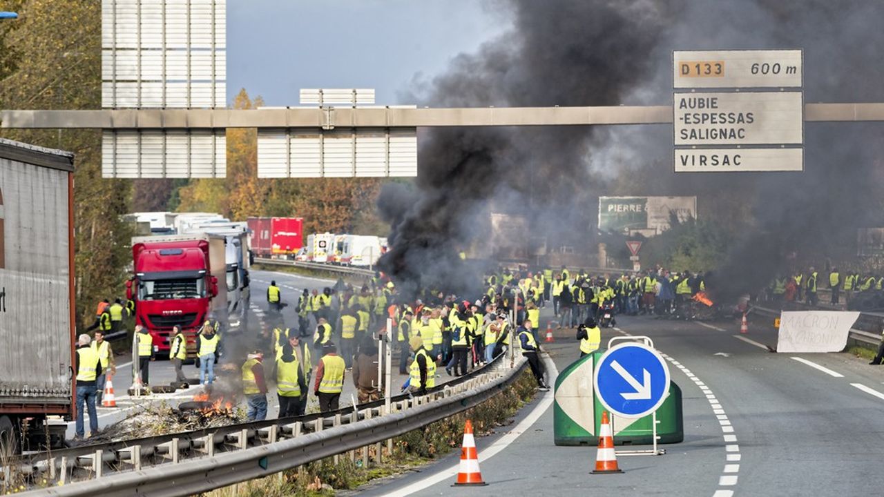 Un An Après La Colère Intacte Des Gilets Jaunes De