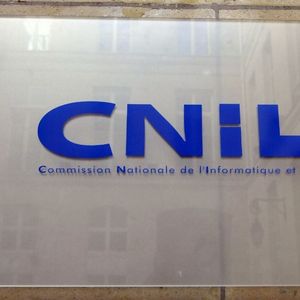 Fin octobre, la Cnil a retoqué deux projets d'utilisation de la reconnaissance faciale dans des lycées de Nice et Marseille, jugeant le dispositif « ni nécessaire, ni proportionné ».